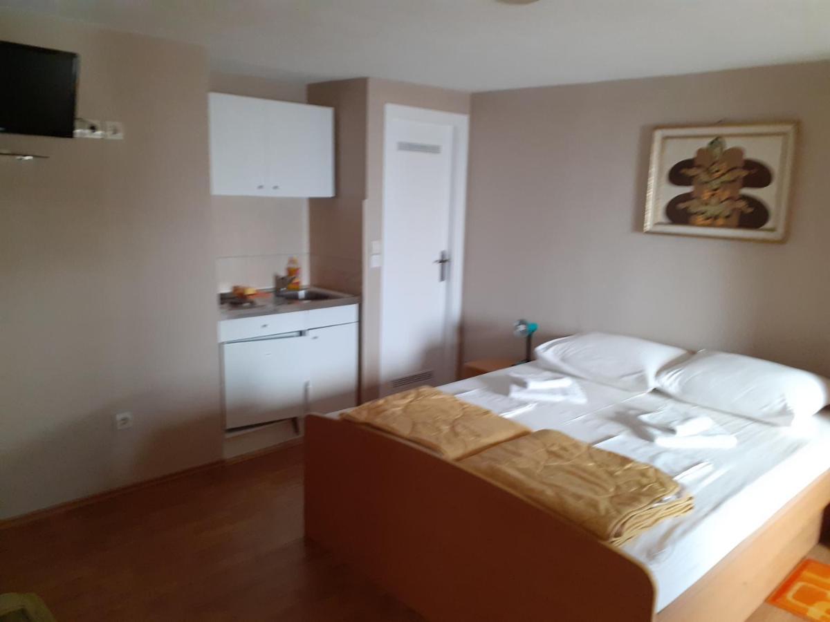 Apartmani Patrick Baška Voda Kültér fotó